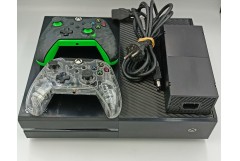  Konsola Xbox one + 2 pady + zasilacz