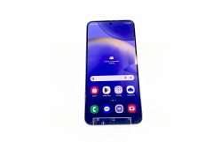 Samsung S24 