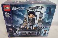 LEGO 76780 Wednesday Figurka Wednesday Addams